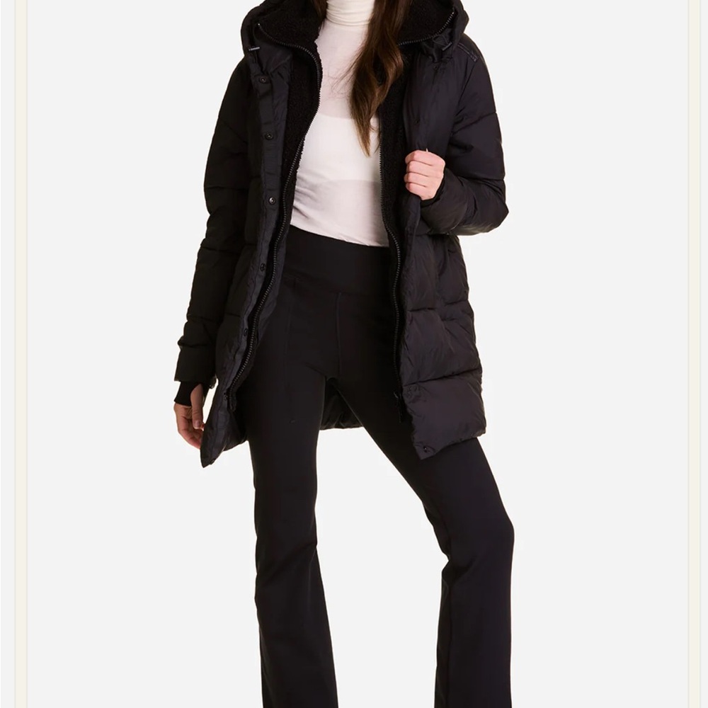 ALALA Verbier Puffer Coat - Picture 4 of 14